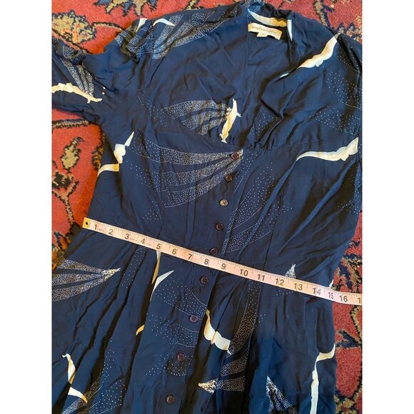 Emily and Fin Dress Medium City Skyline Print Button Down Pockets Modcloth - Picture 9 of 10